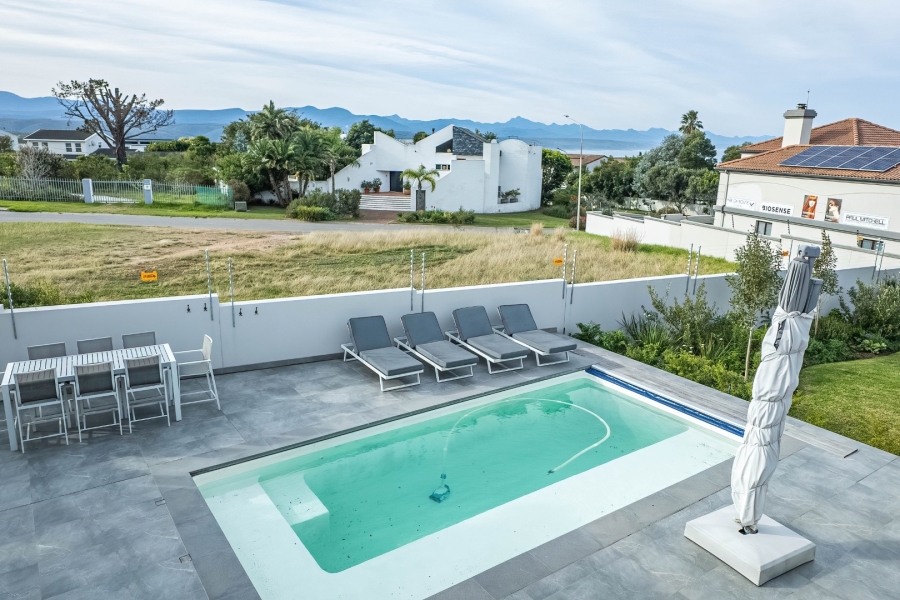 3 Bedroom Property for Sale in Bowtie Western Cape
